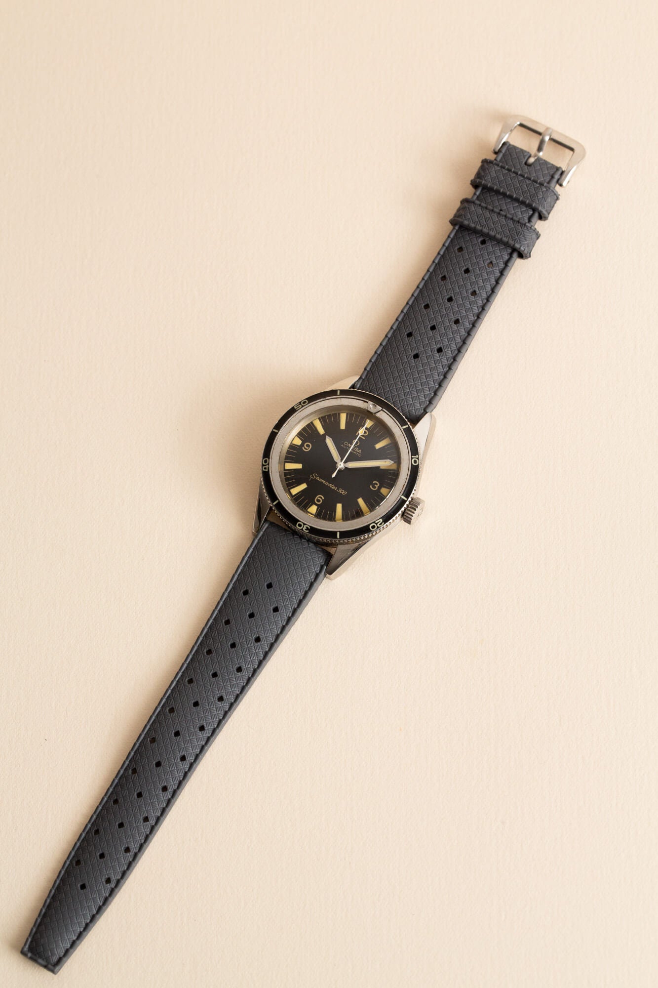 Rubber watch strap - Natural vulcanised rubber - Charcoal