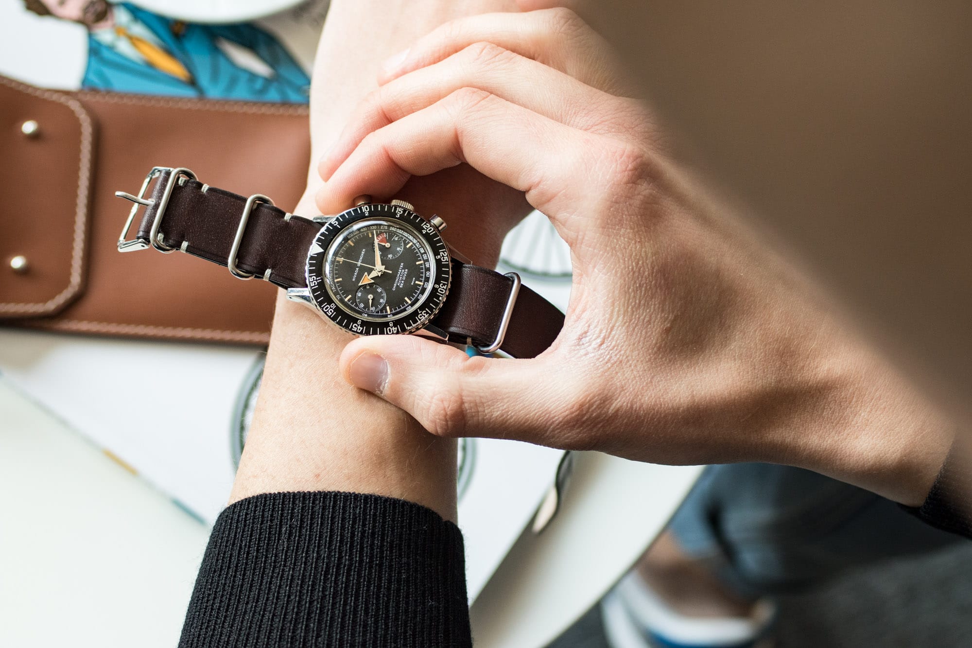 How to wear a NATO bracelet Pt. 1 The "Classic" way