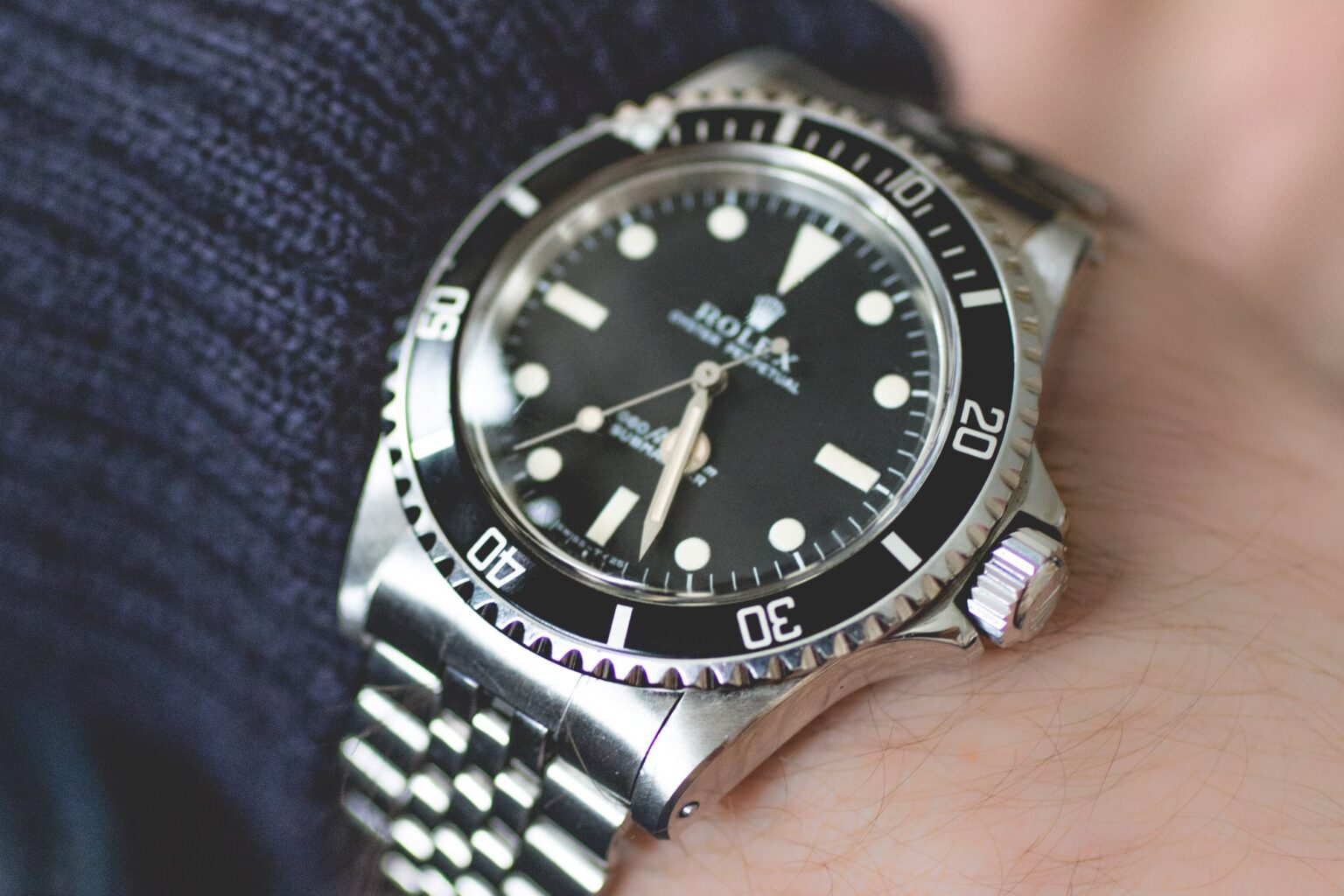 The ABCS of a dive watch bezel