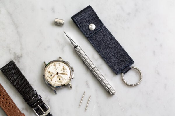 Bergeon Outil Chasse Pompe - Pour changer les bracelets de montre - Pochette cuir grainé bleu nuit