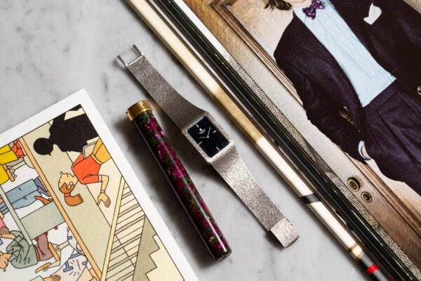 UNIVERSAL GENEVE DEUX AIGUILLES