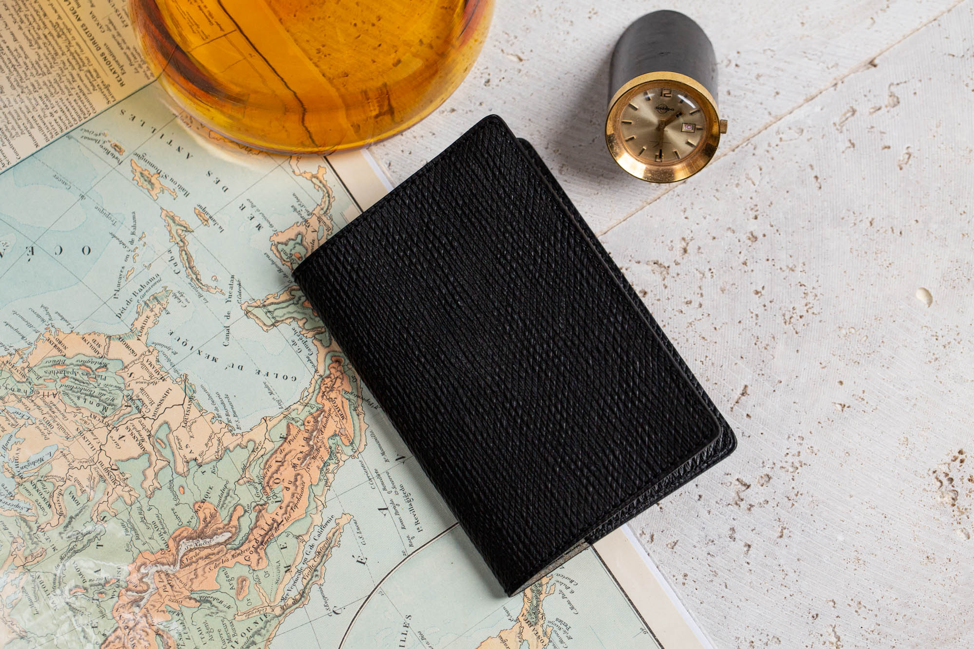 Porte-passeport En Cuir Véritable Noir – Neuf – Fabriqué Aux USA